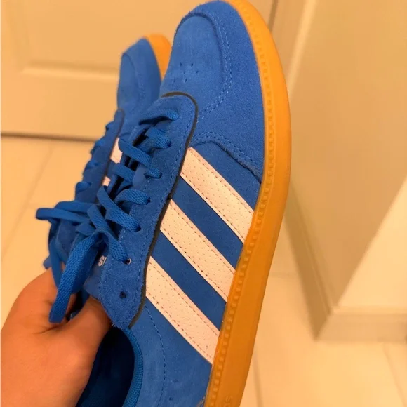 Set of 2 Adidas Women’s Blue and Teal Sneakers - Picture 6 of 10